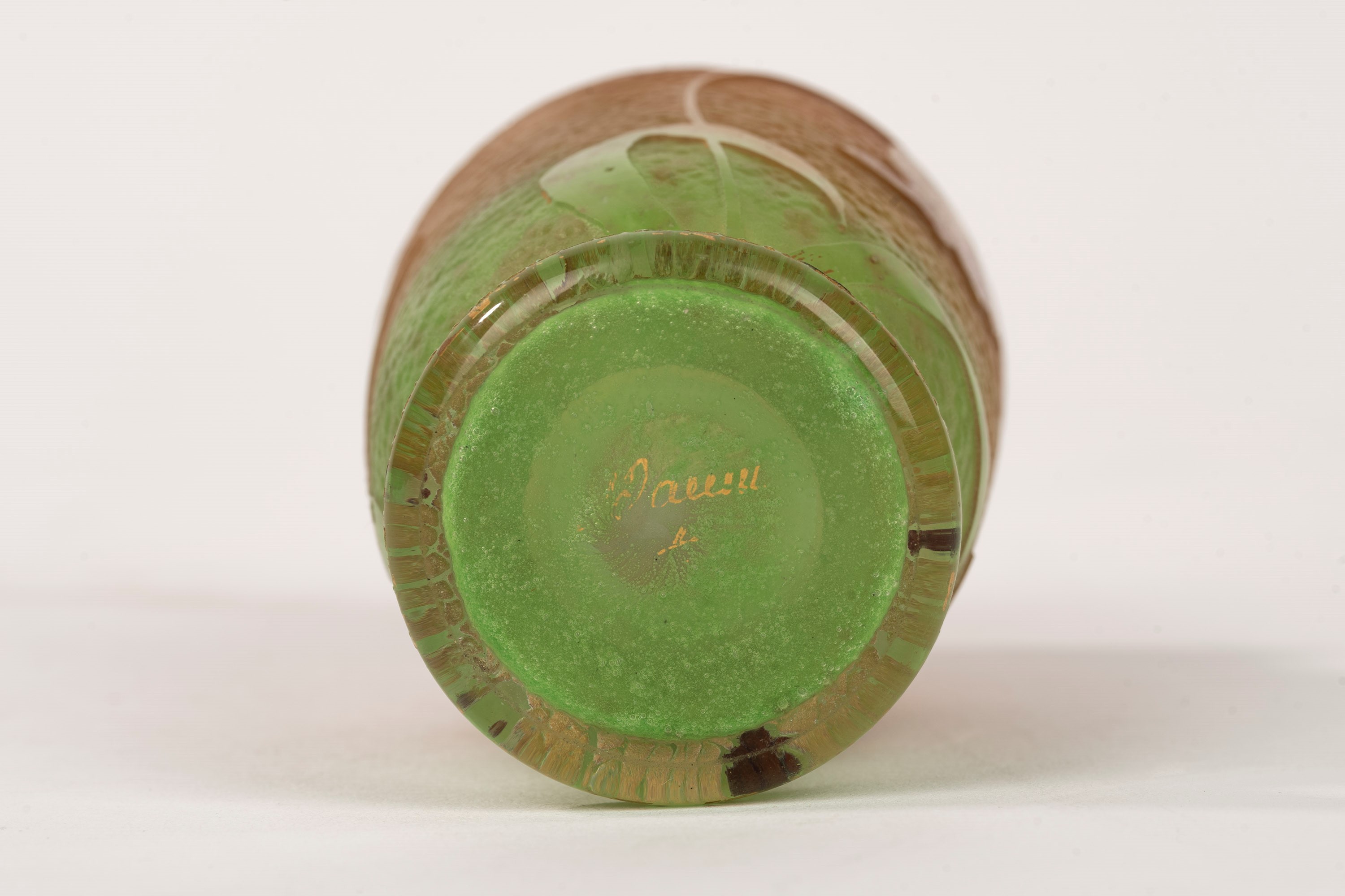 Daum - Piccolo Vaso in Vetro Arancio e Verde Inciso All’acido con Tulipani, Inizi Secolo XX