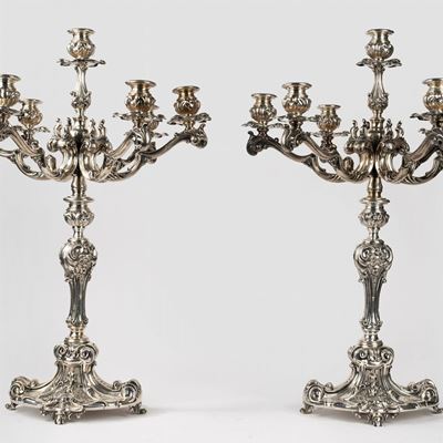 Coppia di Importanti Candelabri in Argento 800, Argentiere Leone, Milano