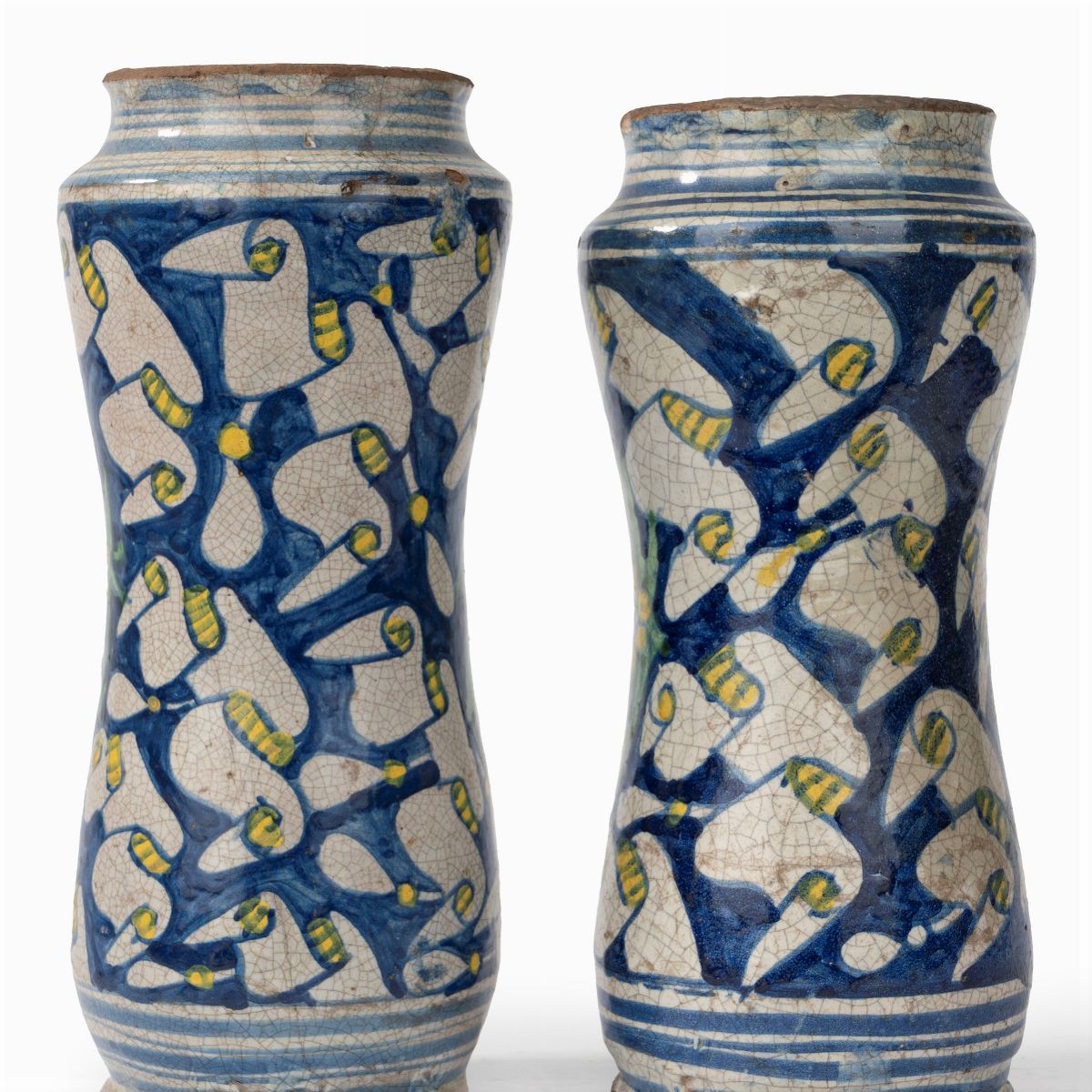 Coppia di Albarelli in Maiolica Policroma, Trapani, Secolo XVII