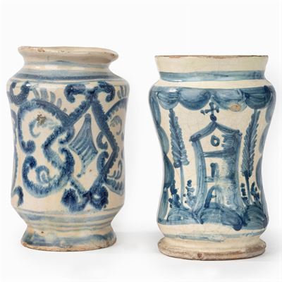 Due Piccoli Albarelli in Maiolica Bianca e Blu, Secolo XVIII