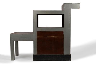 Mobiletto in Legno Laccato di Forma Geometrica, Inizi Secolo XX