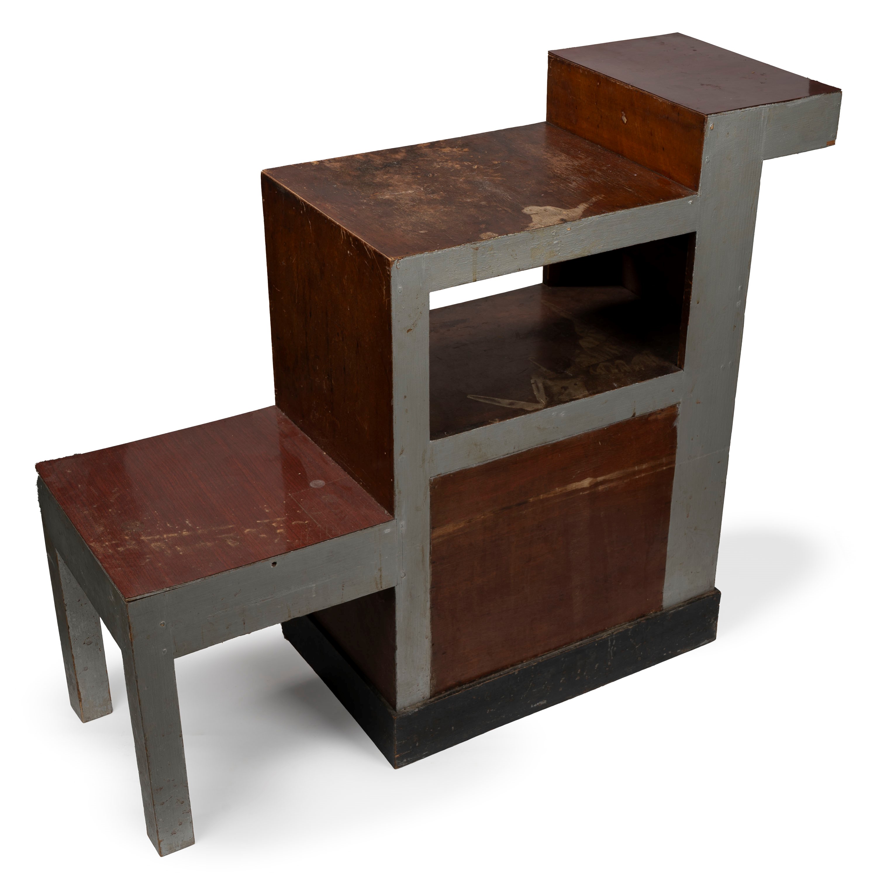 Mobiletto in Legno Laccato di Forma Geometrica, Inizi Secolo XX