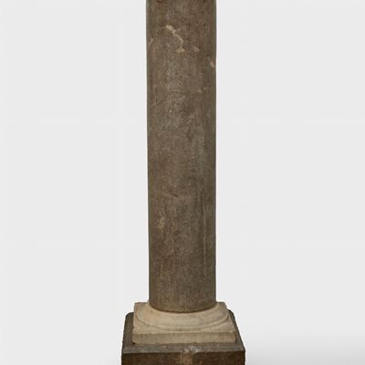 Antica Colonna in Marmo con Base in Marmo