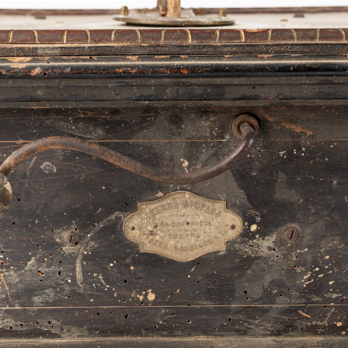 Scatola musicale Ariston, Torino, seconda metà del XIX secolo, decorata con putti musicanti