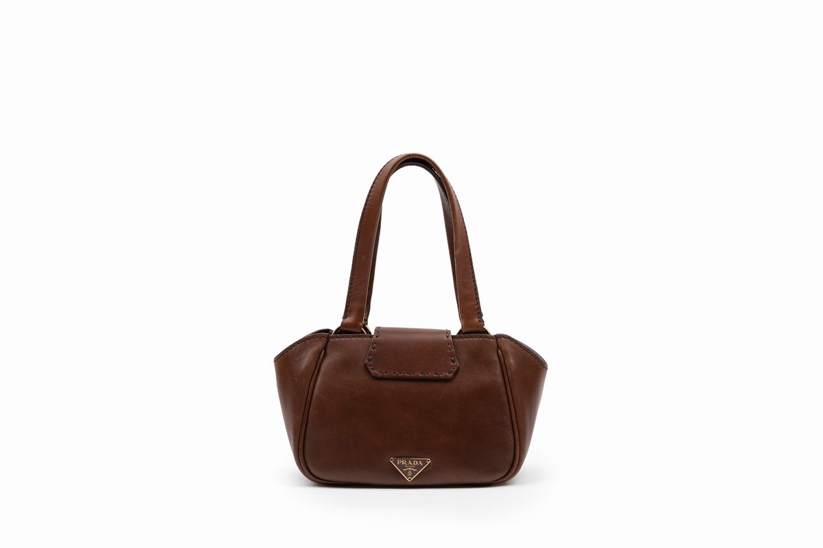 Prada - Piccola borsa in cuoio con doppi manici, cm 17
