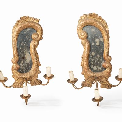 Coppia di Appliques a Tre Luci, in Legno Intagliato e Dorato, Secoli XVIII - XIX