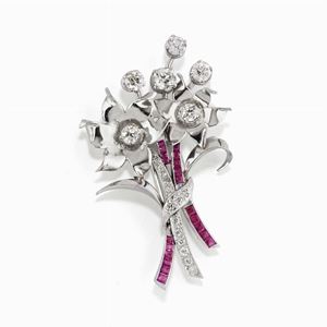 Spilla in diamanti e rubini