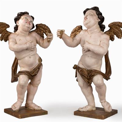 Coppia di Putti in Legno Scolpito e Laccato