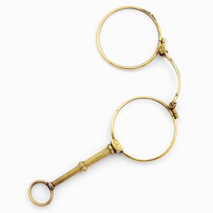 Lorgnette plated in yellow gold