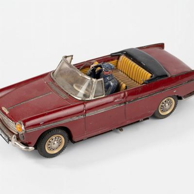 Peugeot, Modello 404 Cabriolet con autista
