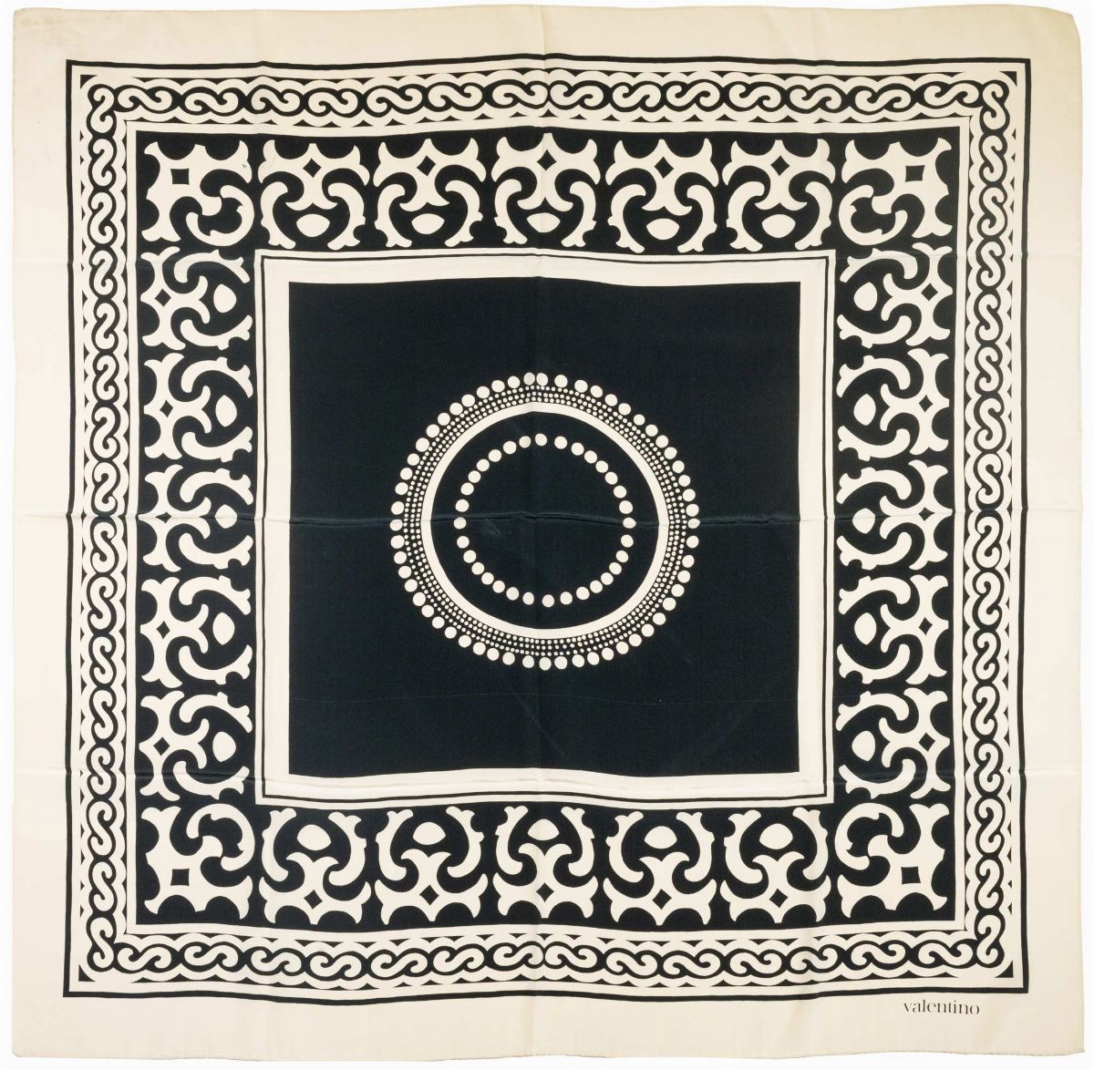 Valentino e Gianfranco Ferré - Lotto di Due Foulard