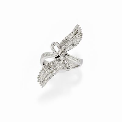 Anello con diamanti in oro bianco 18k