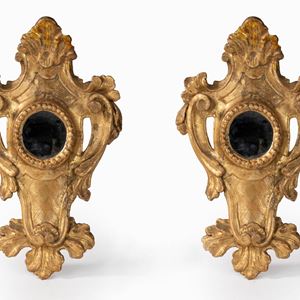 Coppia di specchierine in legno intagliato e dorato, secolo XVIII