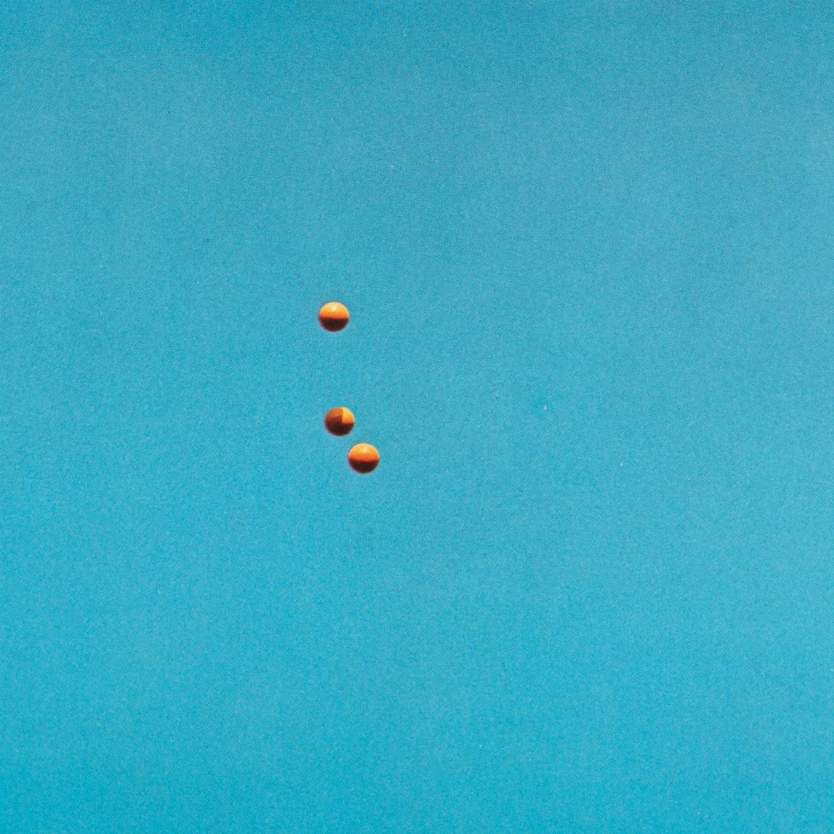 John Baldessari - Throwing Three Balls in the Air to Get a Straight Line, 1973, 12 stampe offset
