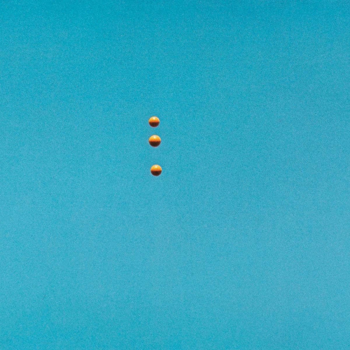 John Baldessari - Throwing Three Balls in the Air to Get a Straight Line, 1973, 12 stampe offset