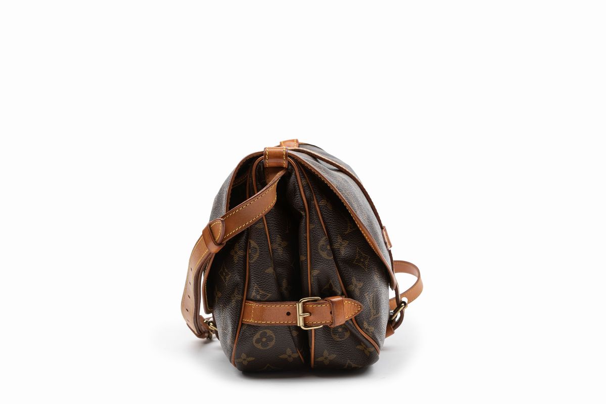 Louis Vuitton - Borsa Saumur, tela monogram con doppio scomparto