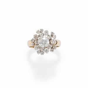 Anello con diamanti