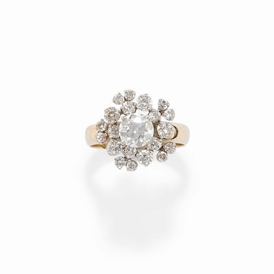 Anello con diamante taglio vecchio, oro bianco 18k