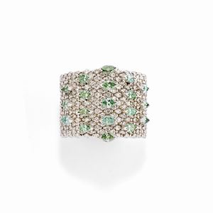  - Anello con diamanti fancy