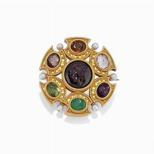 A 18K gold, cameo and pearl brooch