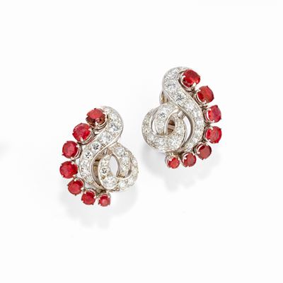 Orecchini in oro bianco 18k con rubini e diamanti