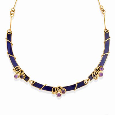 Collana in oro giallo 18k con smalto blu e ametiste