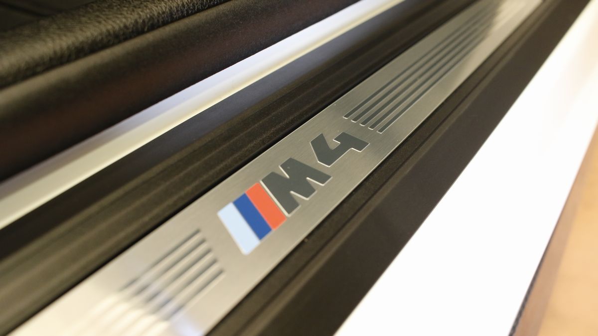 BMW M4 DTM Champion Edition (BMW)