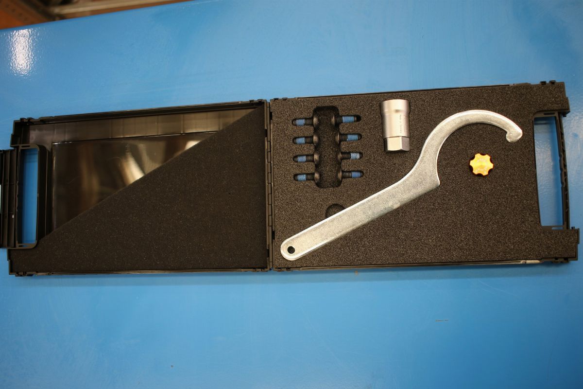 BMW M4 DTM Champion Edition (BMW)