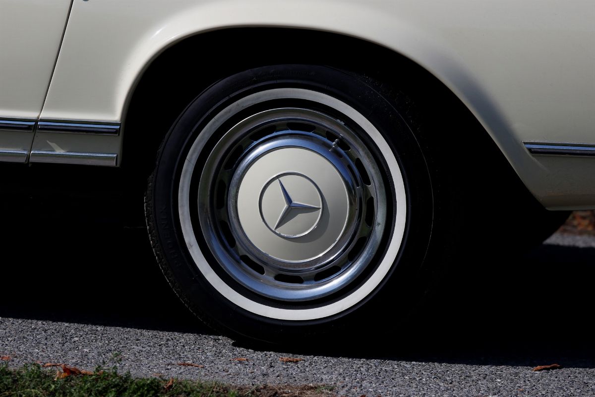 Mercedes-Benz 280 SL (Mercedes-Benz)
