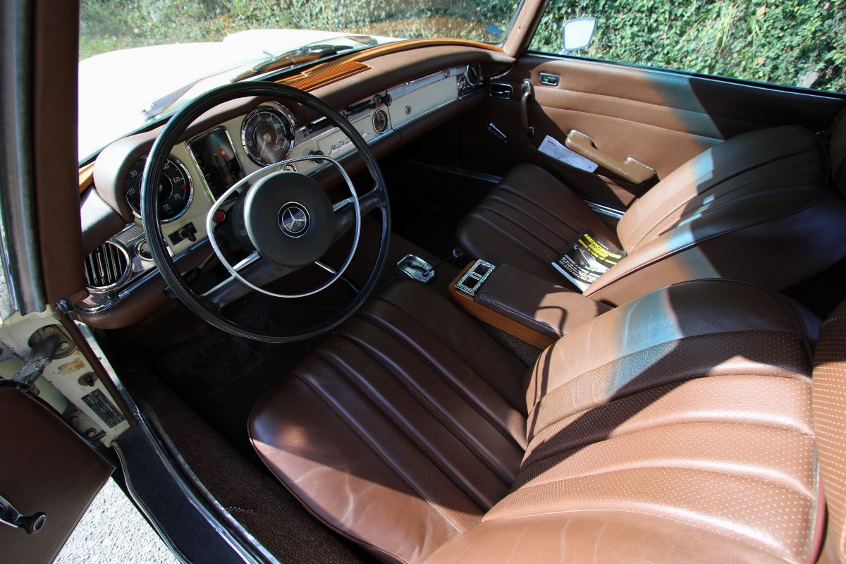 Mercedes-Benz 280 SL (Mercedes-Benz)