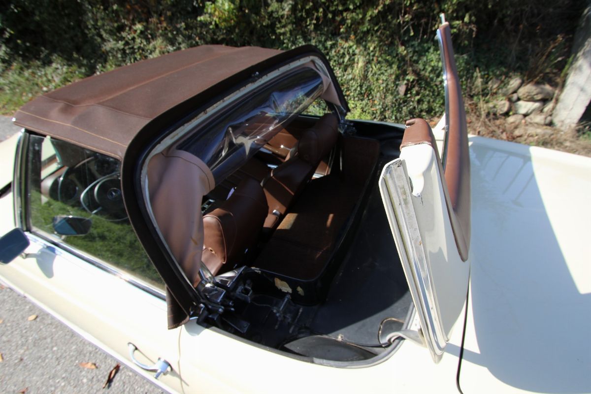 Mercedes-Benz 280 SL (Mercedes-Benz)