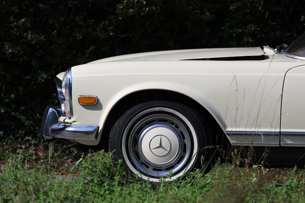 Mercedes-Benz 280 SL (Mercedes-Benz)