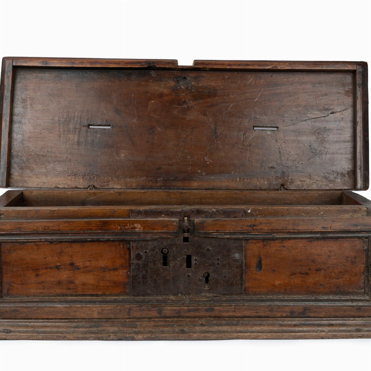 Elemosiniere in Legno di Noce con Serramenti in Ferro, Secolo XVII