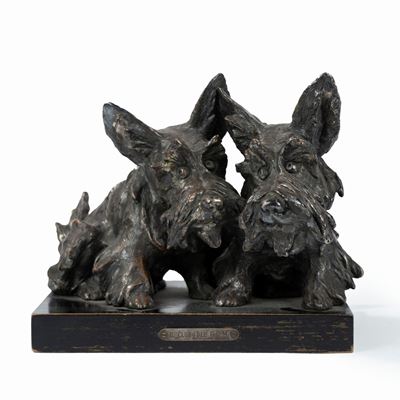 Due Cani in Terracotta Ricoperta da Lamina in Rame Argentato, Secolo XX