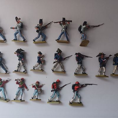 Set di soldati Risorgimentali: Austriaci, Bersaglieri e Garibaldini, 20 pezzi in gomma, altezza c...