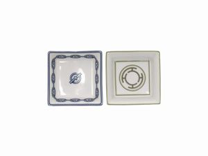Lot of two little ashtrays