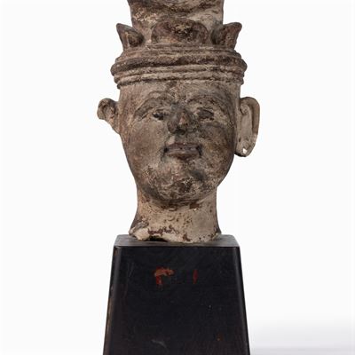 Scultura Etnica in Pietra con Tracce di Policromia