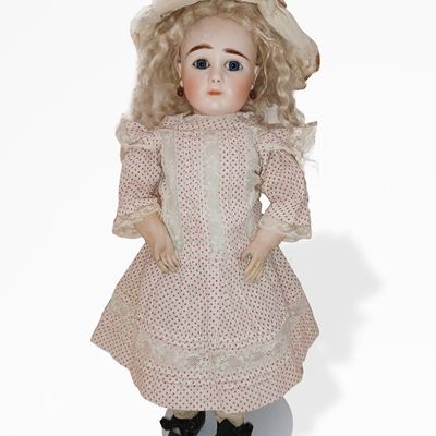 Bambola in Bisquit, Francia, 1880s, altezza 42 cm