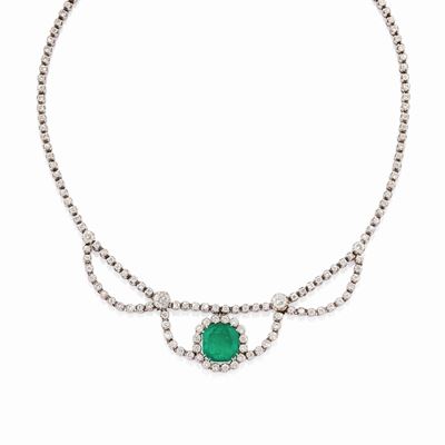 Collana con smeraldo colombiano, oro bianco 14k e diamanti