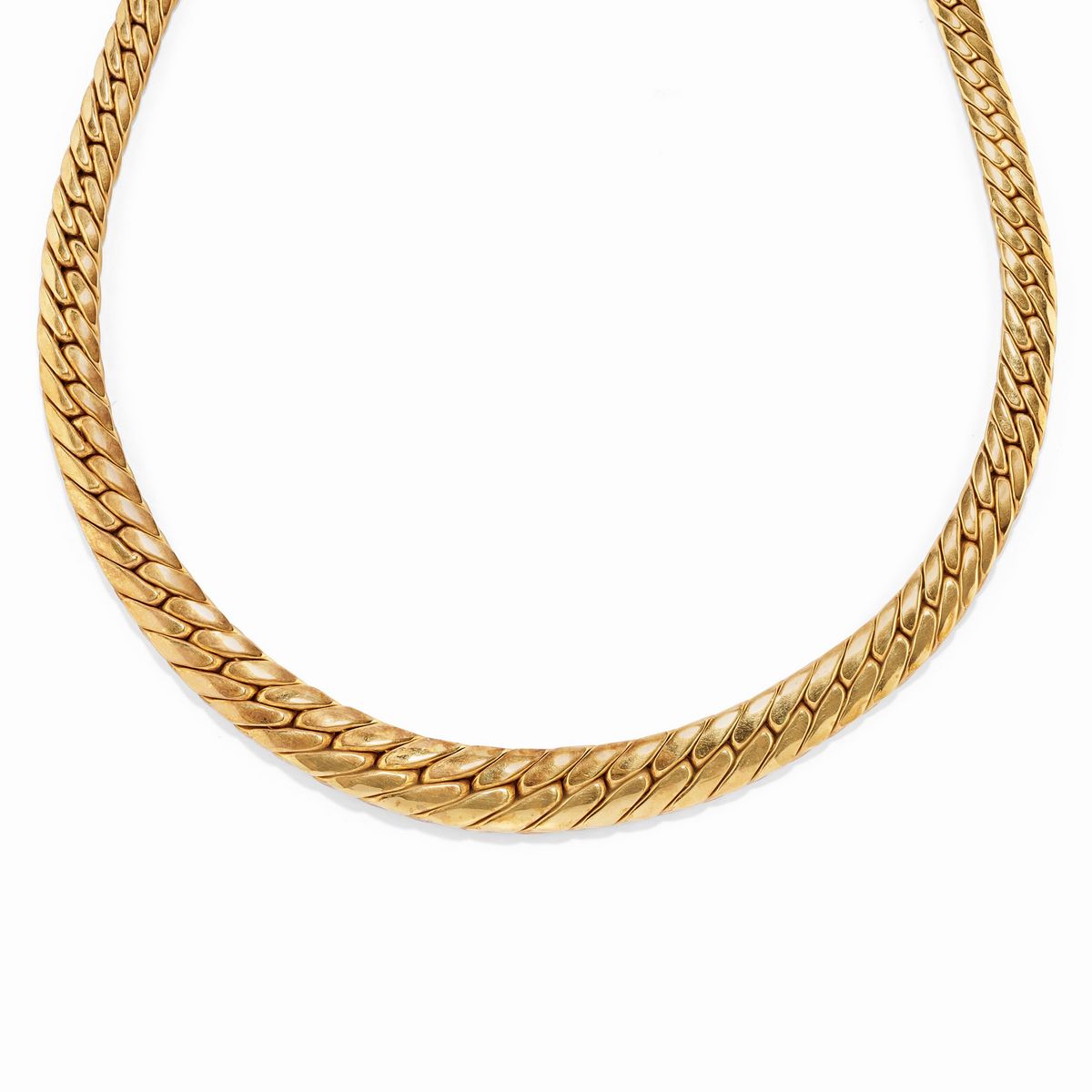 Collana, bracciale e anello in oro giallo 18k con pietra verde e diamanti