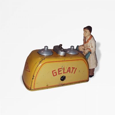 Gelataio, giocattolo in latta litografata con personaggio in pasta, carica a molla, 1937