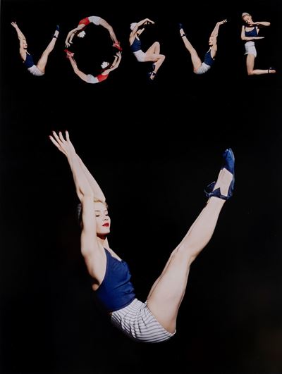 Copertura di American Vogue con Lisa Fonssagrives, Stampa a getto di inchiostro, 127 x 100 cm, 19...