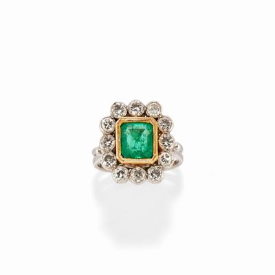 Anello con Smeraldo