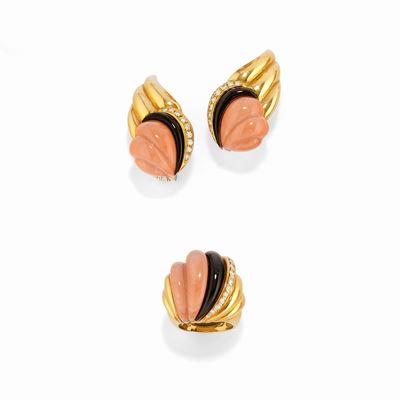 Parure demi in oro giallo 18k con corallo, onice e diamanti