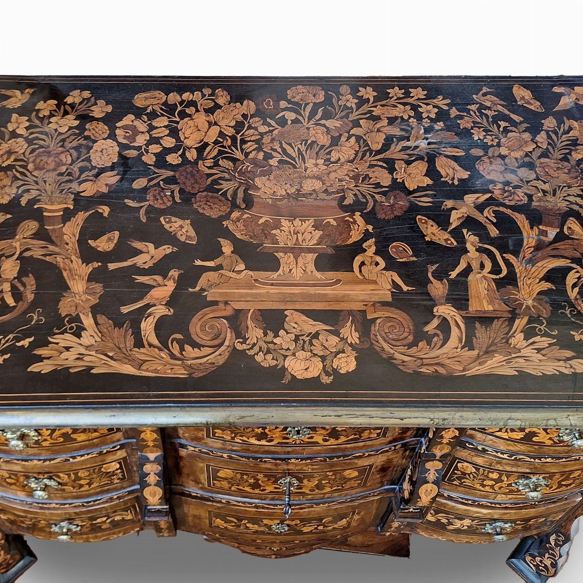 Importante Commode Mazzarino in Legno Intarsiato in Essenze Varie, Probabilmente Olanda, Secoli X...