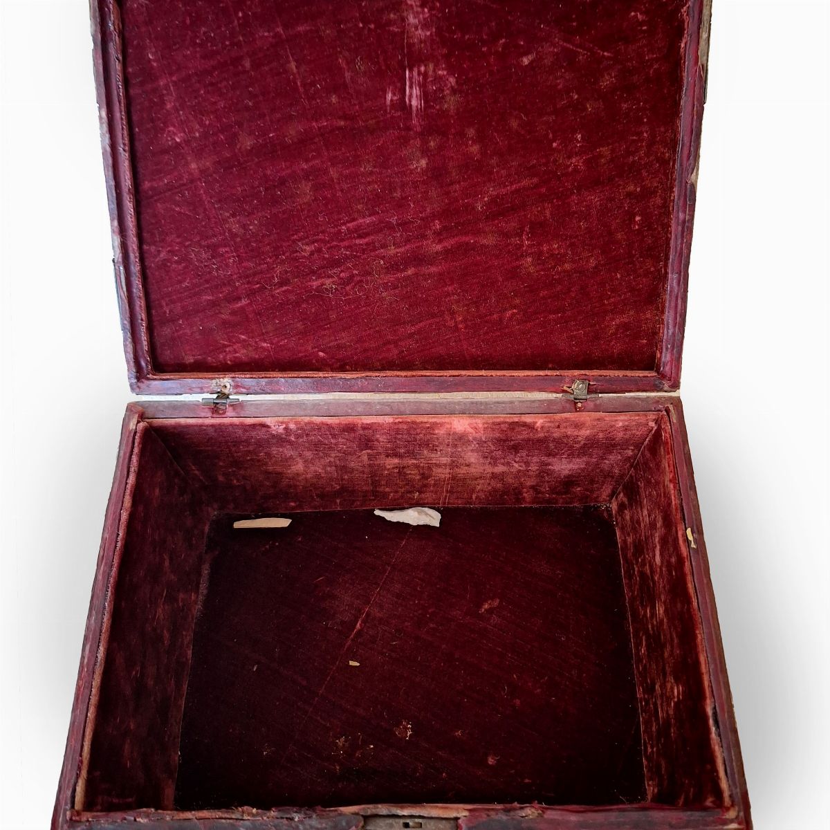 Scrigno in Osso e Legno Finemente Traforato, Inciso e Dipinto, Russia, Secolo XVIII
