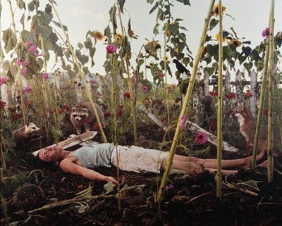 N. A., Untitled (Dead girl in garden), C-print vintage, 1998