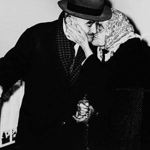 Verrà la morte e avrà i tuoi occhi