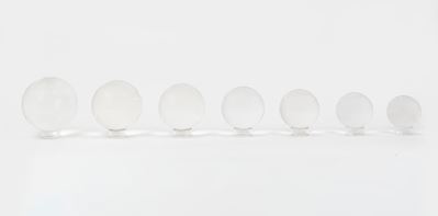 Lotto Composto da Sette Sfere in Plexiglass. Guzzini, Secolo XX