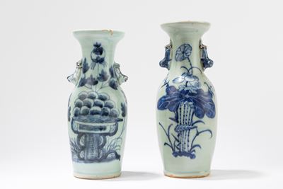 Cina, Due vasetti in porcellana celadon, secolo XX